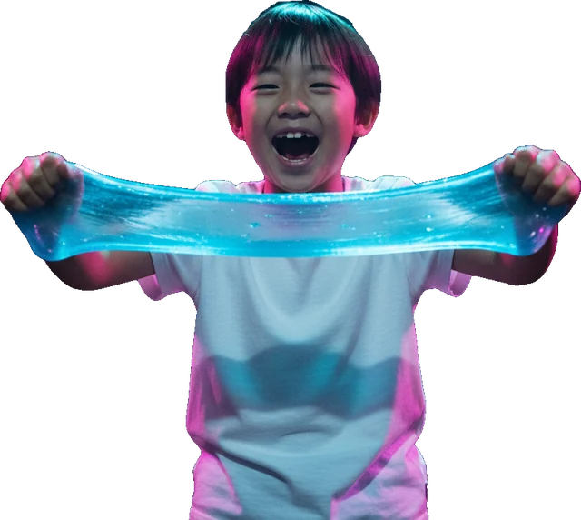 青いスライムを伸ばして笑う男の子